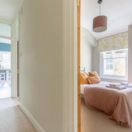 Luxuriously Designed 3 Bedroom Apartment In Clapham London Eksteriør billede